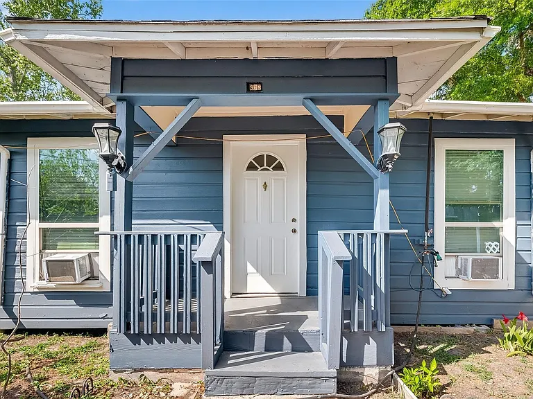 968 Garapan St — Photo 3