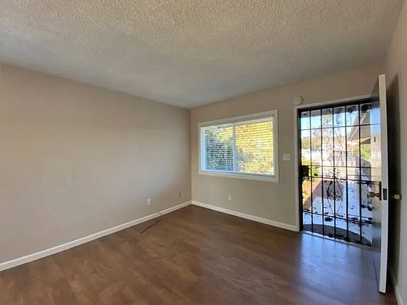 3rd image of 2117-23 Grand Ave #21235-B