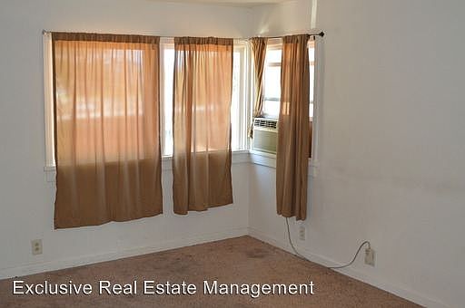 2nd image of 3907 Homedale Rd