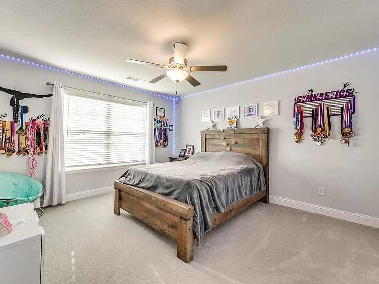 5490 Peregrine Ln — Photo 10
