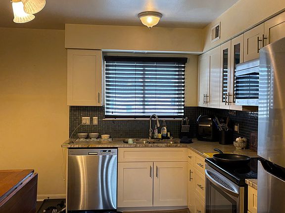 4th image of 9464 Bay Colony Dr APT 2N