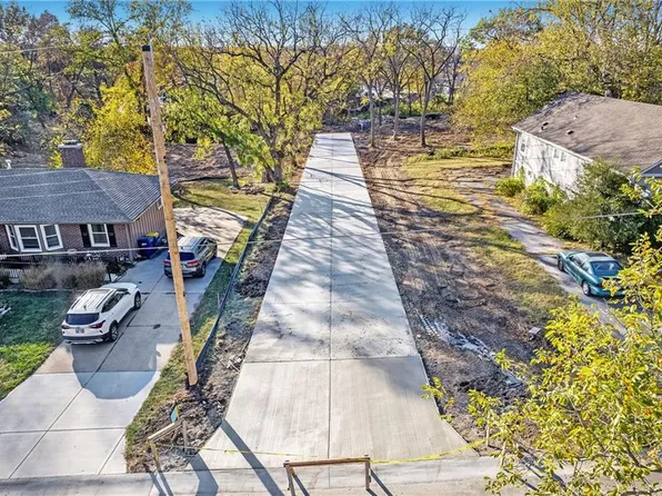 6610 Florence St, Mission, KS 66202