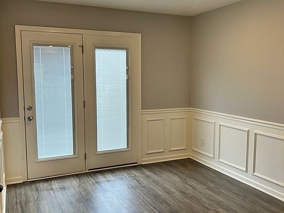 3rd image of 1004 Sully Dr #1004