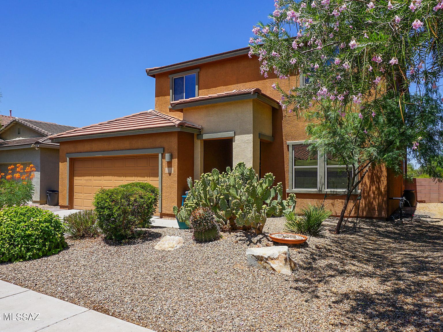 811 N Nestled Hummingbird Ln, Sahuarita, AZ 85629 Zillow