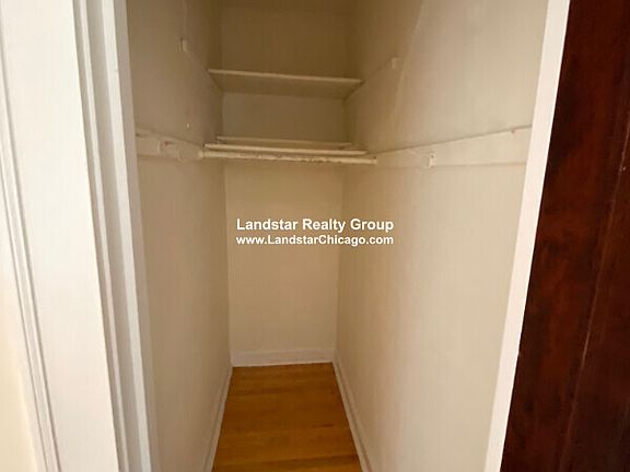 5th image of 7226 N Greenview Ave APT 3
