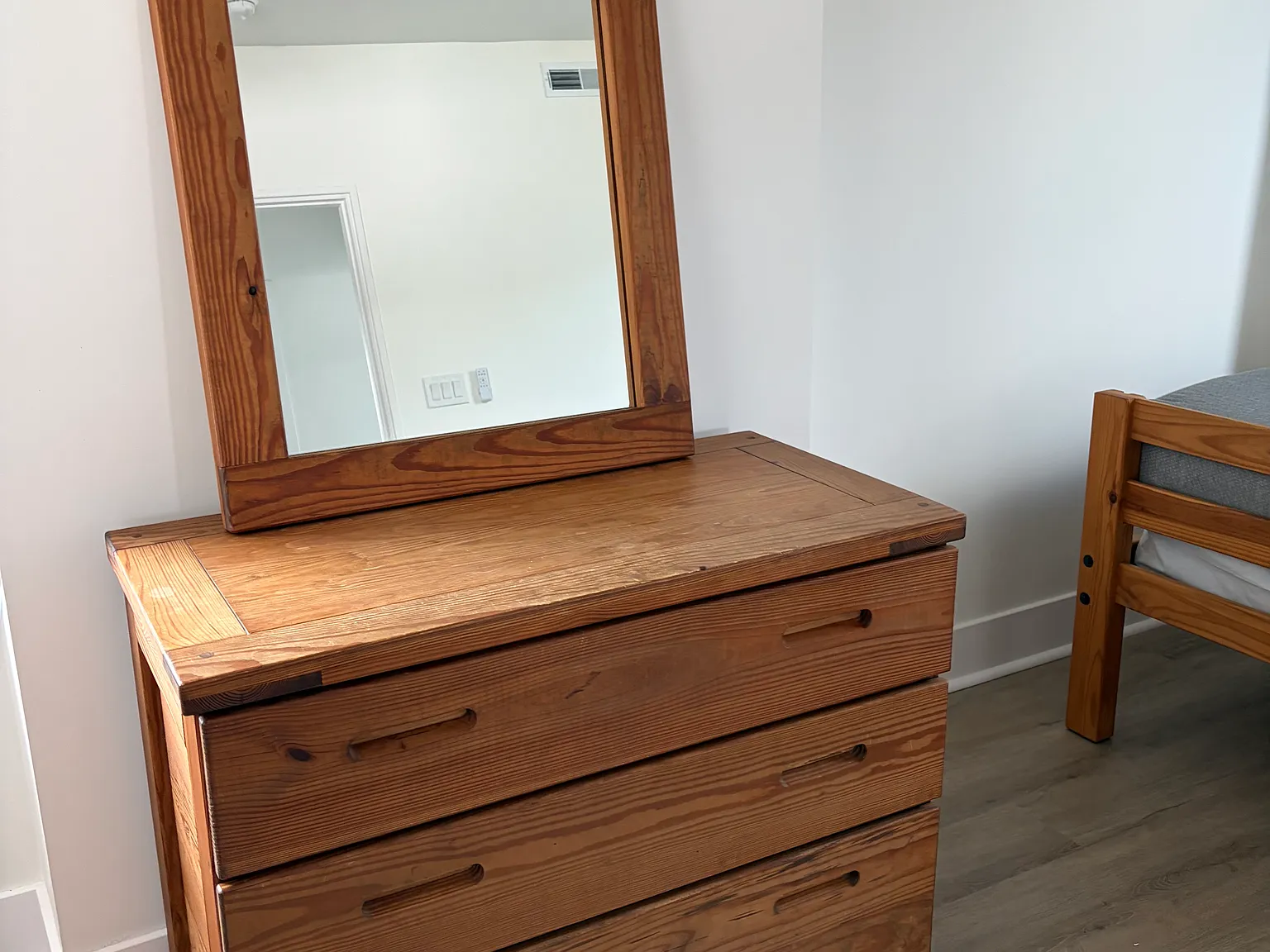 1 bed, 550 sqft, $1,500 — Photo 3