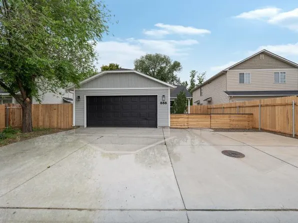 888 N Whitewater Park Blvd, Boise, ID 83703