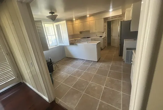 1702 Whitley Ave — Photo 21