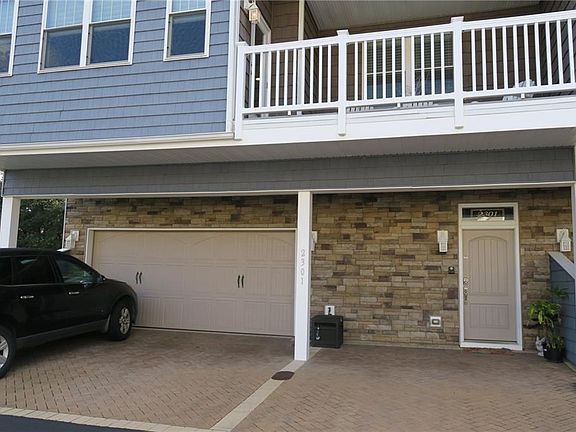2nd image of 2301 Evangelines Way