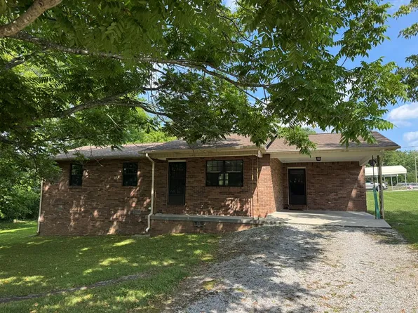 96 County Garage Rd, Crossville, TN 38555