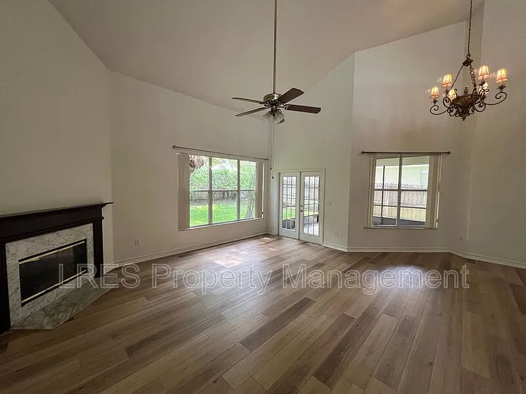 1605 Slash Pine Pl — Photo 10