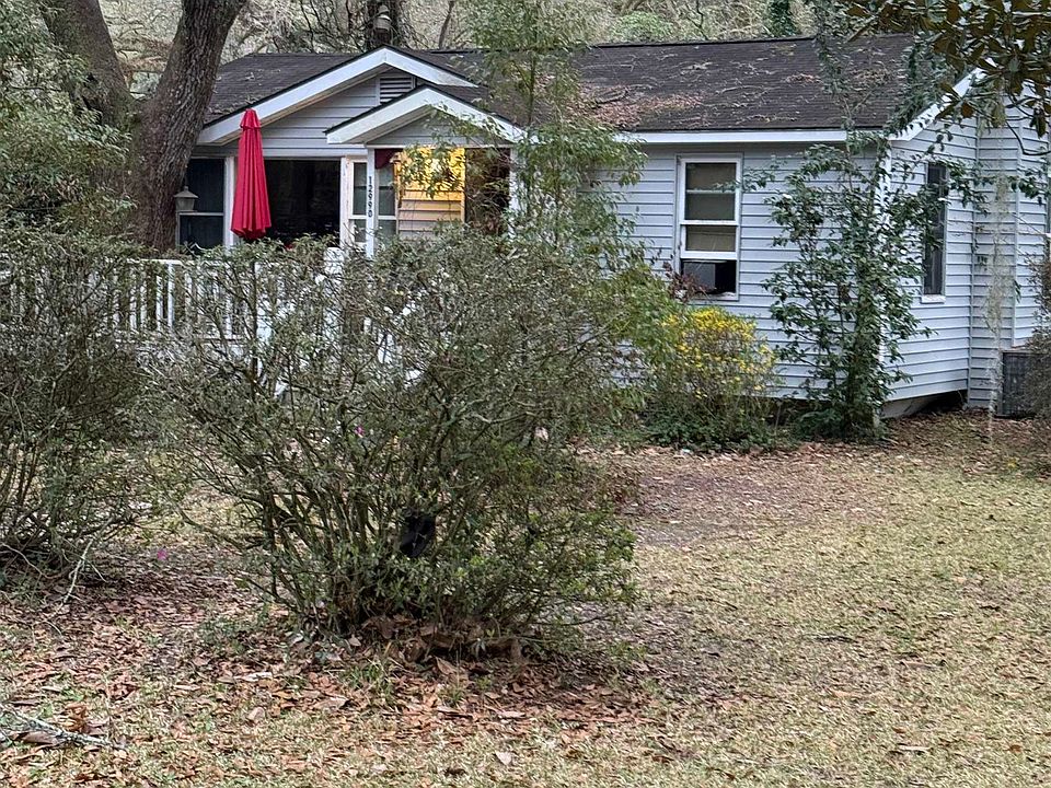 1st image of 12990 Groves Rd