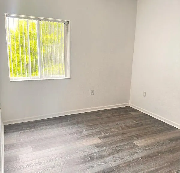 1145 Golden Lakes Blvd #724 — Photo 3