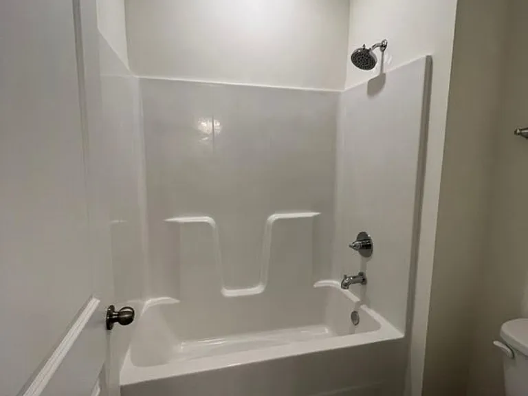 1417 Creekfront Dr — Photo 14