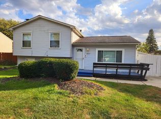 28517 Leroy St, Romulus, MI 48174