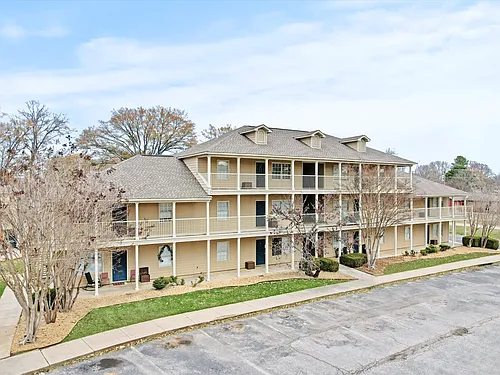 Park Towne Apartments Photo 1