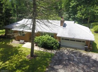 24 Schoolhouse Ln, Morristown, NJ 07960