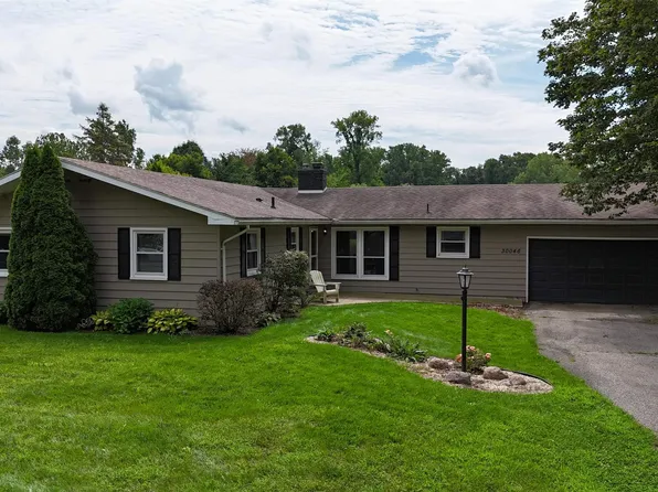 30046 Westlake Dr, Elkhart, IN 46514