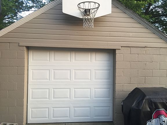 3rd image of 1053 Highland Park Blvd