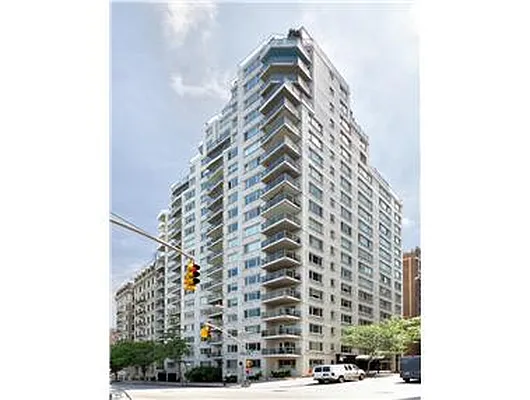 Sold by Douglas Elliman | media 24