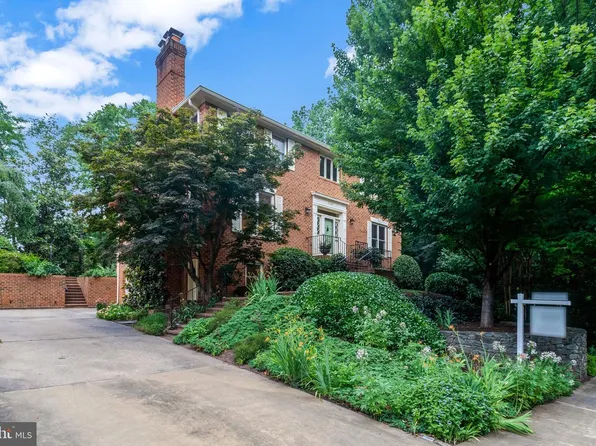 3845 N Tazewell St, Arlington, VA 22207