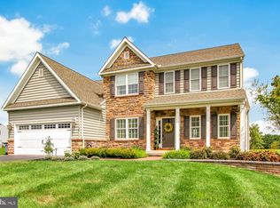 18 Ascot Dr, Shrewsbury, PA 17361