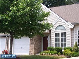1st image of 38 Colefax Ct