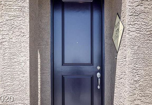 4th image of 5429 Desert Mirage St