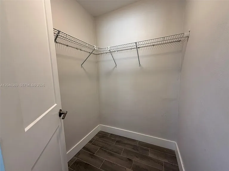 835 SE 12th St #837 — Photo 17