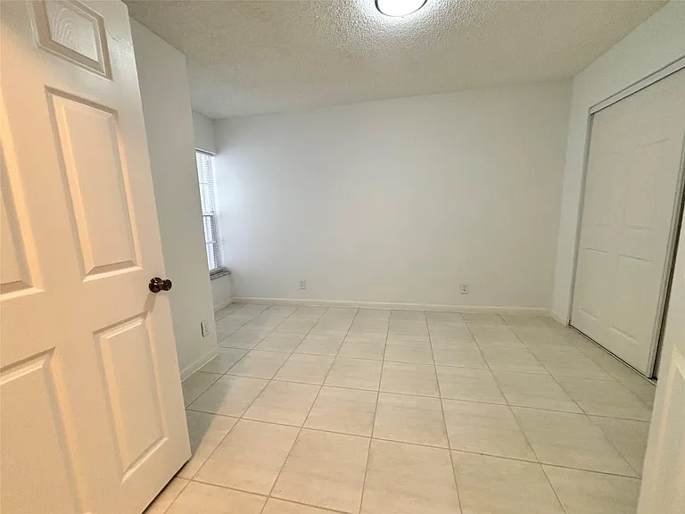2990 NW 68th Ave — Photo 24
