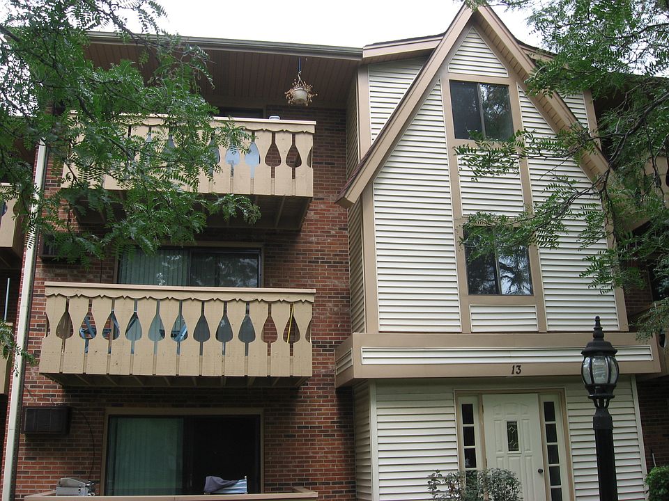 1st image of 13 Parkside Ct APT 15