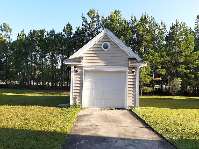 194 Avonshire Dr — Photo 19