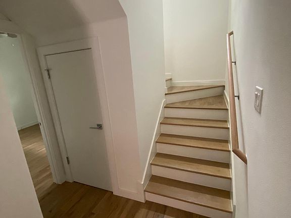 5th image of 1510 N Washington Ave #104