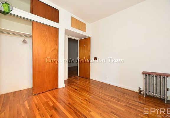 5th image of 24-33 38th St APT 1R