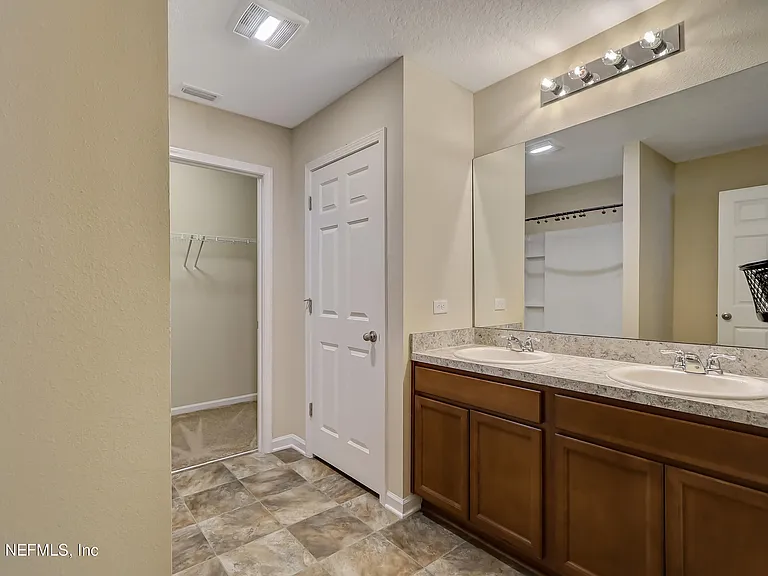 11168 Watkins Ct — Photo 27