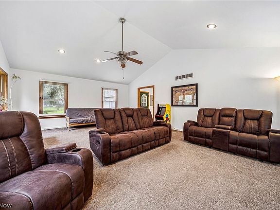 4th image of 109 Cornelia Dr