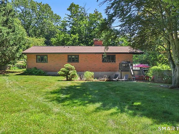 3rd image of 5 Tolland Avenue