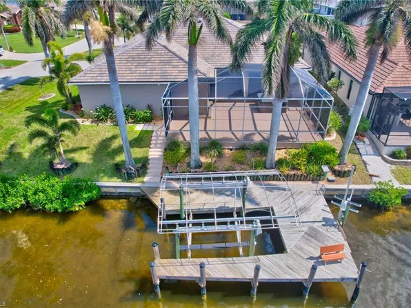 4402 SW 12th PL, CAPE CORAL, FL 33914