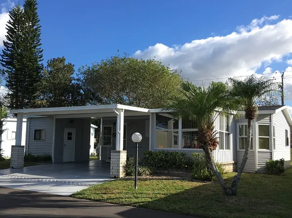 1202 48th Avenue Dr E, Bradenton, FL 34203