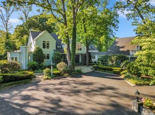 101 Woodchuck Hollow Rd, Cold Spring Harbor, NY 11724