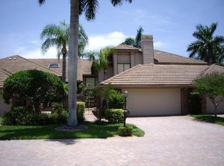 4042 Crayton Rd, Naples, FL 34103