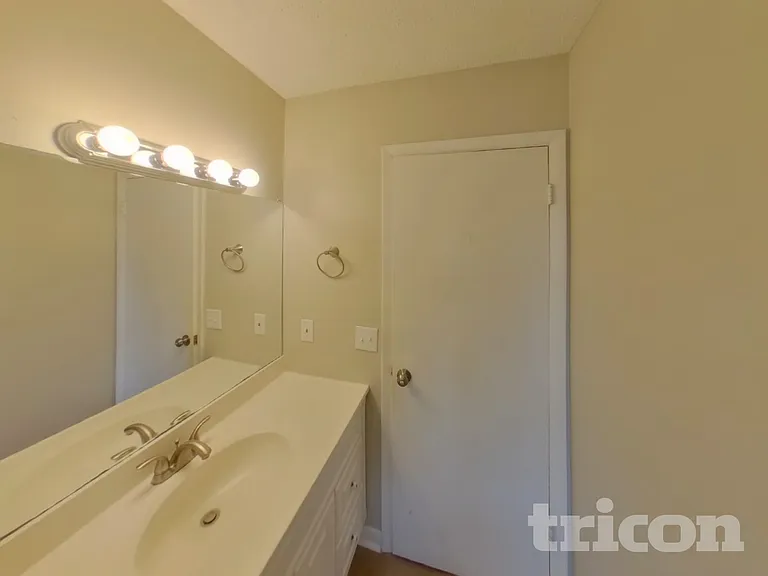 1706 Deerrun Rd — Photo 13