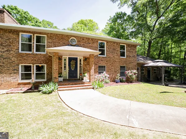 298 Hudson River Dr, Commerce, GA 30530