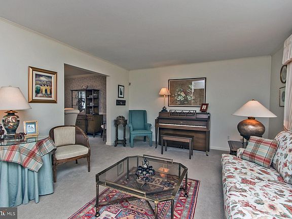 2nd image of 2050 Cottonwood Dr