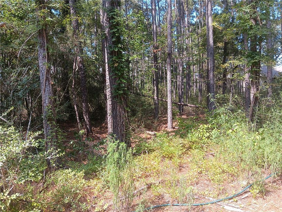 2nd image of 17 & 18 Honey Locust Ln #Na