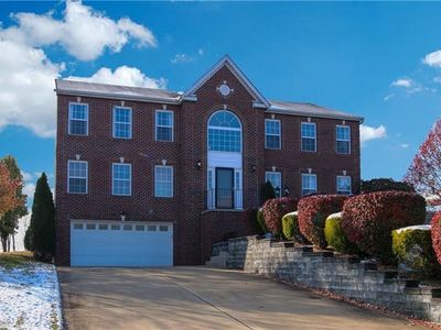 225 Dogwood Cir, Baden, PA, 15005
