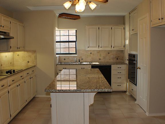 Island kitchen