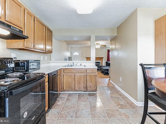 4th image of 22087 Saint Josephs Cir