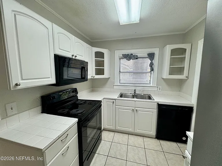 3352 College St — Photo 7