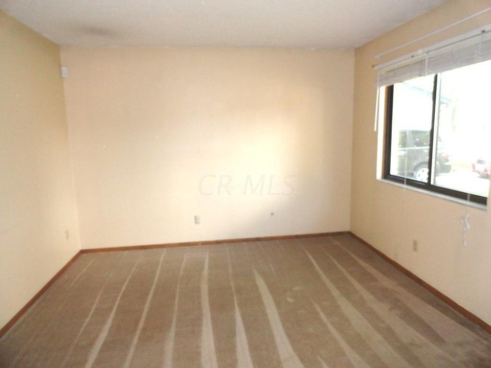 1st image of 1577 Kerryglen Dr